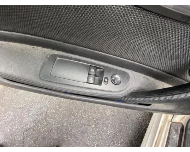 Gicleur lave glace BMW SERIE 1 E81 Essence