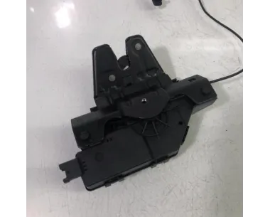 Serrure de coffre BMW SERIE 1 E87 PHASE 2 Diesel