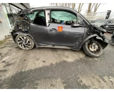 Attache ceinture arriere droit BMW I3 PHASE 2 Electricité