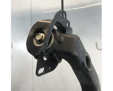 Fusee arriere droit BMW X3 E83 PHASE 1 Diesel