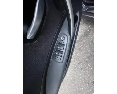 Bouton de warning BMW SERIE 1 E87 PHASE 2 Diesel